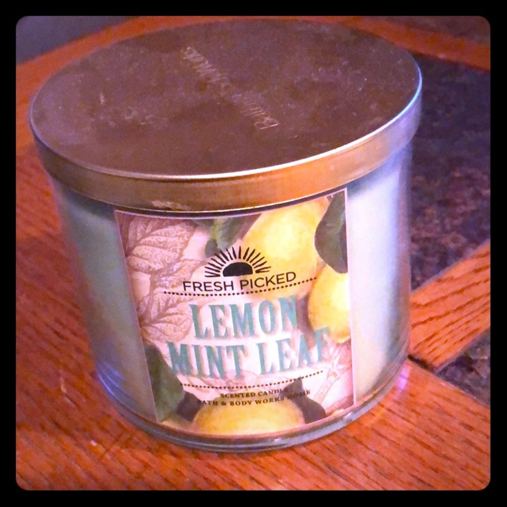 Bath & Body Works Candle